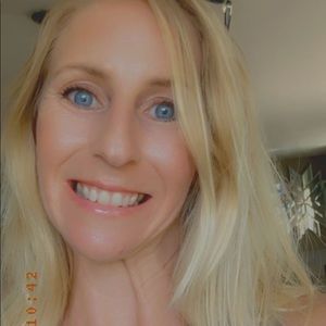 Meet your Posher, Valerie